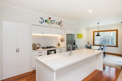 Photo of property in 31 Manapouri Crescent, Hokowhitu, Palmerston North, 4410