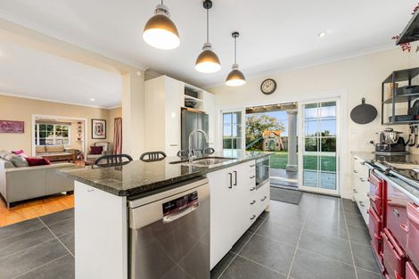 Photo of property in 39 Dittmer Drive, Awapuni, Palmerston North, 4412