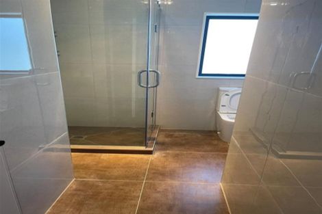 Photo of property in 2 Greenhaven Avenue, Papakura, 2113