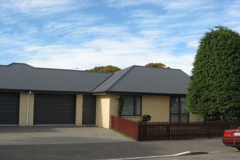 Photo of property in 2 Craven Street, Sockburn, Christchurch, 8042