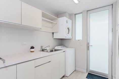 Photo of property in 223 Oceanbeach Road, Mount Maunganui, 3116