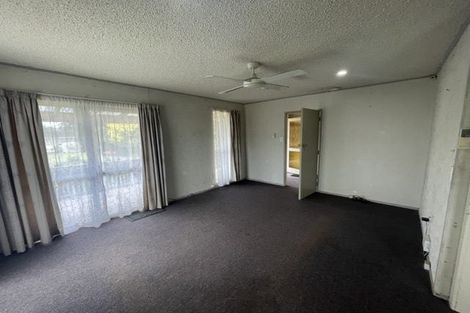 Photo of property in 8 Luanda Drive, Ranui, Auckland, 0612