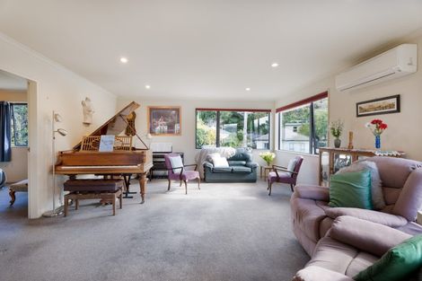 Photo of property in 1a Chester Road, Tawa, Wellington, 5028