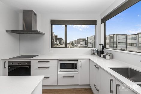 Photo of property in 14 Memorial Park Lane, Hobsonville, Auckland, 0618