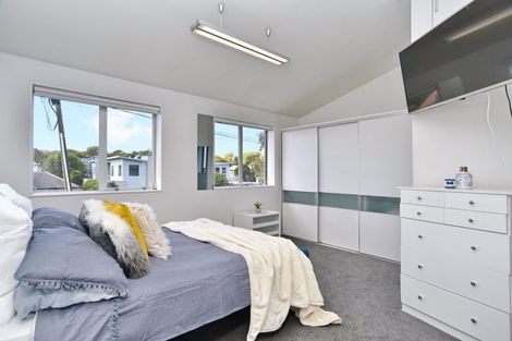 Photo of property in 2/27 Brockworth Place, Riccarton, Christchurch, 8011
