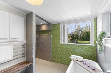 Photo of property in 100 Oxford Road, Okato, 4335