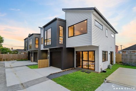Photo of property in 14a Serjeant Street, Henderson, Auckland, 0612