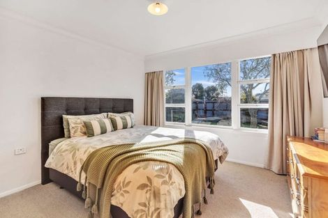 Photo of property in 13 Mako Mako Road, Levin, 5510