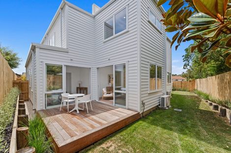 Photo of property in 4c Towra Place, Botany Downs, Auckland, 2010