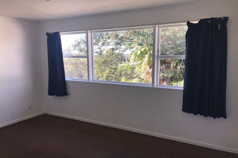 Photo of property in 334 Triangle Road, Massey, Auckland, 0614