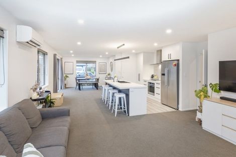 Photo of property in 28 Evelyn Crescent, Marshland, Christchurch, 8083