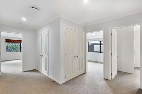 Photo of property in 21 Mandalay Place, Waiuku, 2123