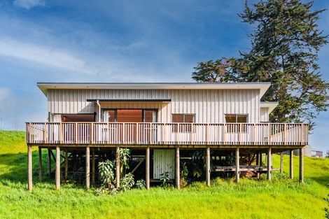 Photo of property in 43 Spur Road, Stillwater, Silverdale, 0993
