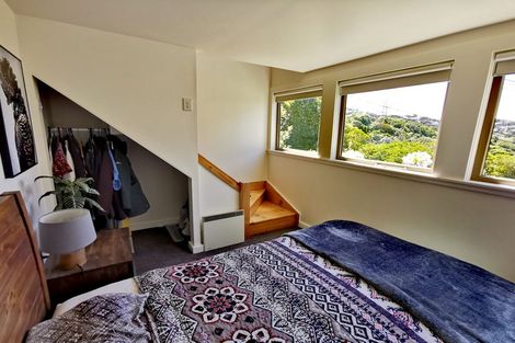 Photo of property in 77 Durham Street, Brooklyn, Wellington, 6021