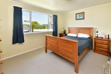 Photo of property in 53 Rautawhiri Road, Helensville, 0800