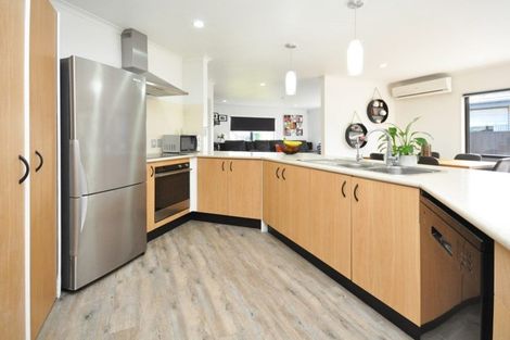 Photo of property in 7 Mandalay Place, Waiuku, 2123