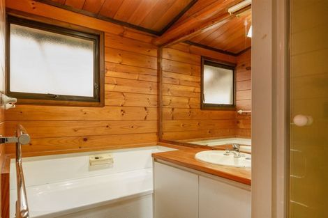Photo of property in 33 Bodmin Terrace, Camborne, Porirua, 5026