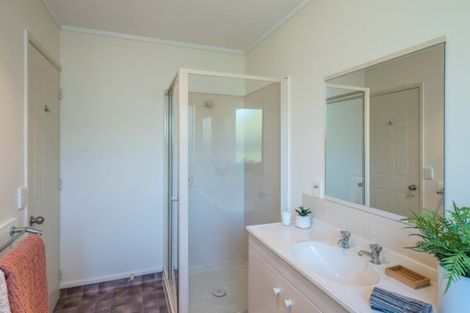 Photo of property in 73 Park Avenue, Waikanae, 5036