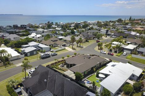 Photo of property in 5 Pompano Key, Papamoa Beach, Papamoa, 3118