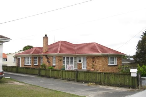 Photo of property in 1/4044 Great North Road, Glen Eden, Auckland, 0602