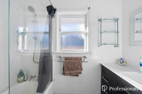 Photo of property in 38 Russell Road, Wainuiomata, Lower Hutt, 5014