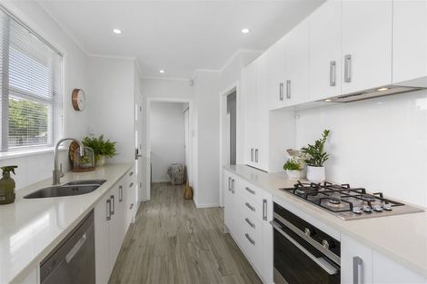 Photo of property in 17b Roseneath Place, Birkdale, Auckland, 0626