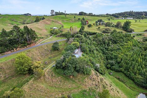 Photo of property in 30 Mairoa Road, Piopio, 3971