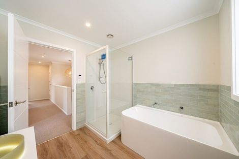 Photo of property in 70b Heretaunga Square, Silverstream, Upper Hutt, 5019