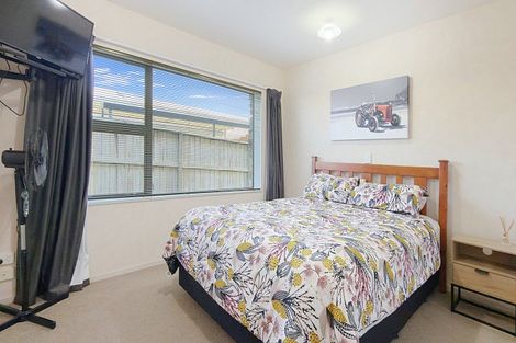 Photo of property in 131 Mayfair Avenue, Whangamata, 3620