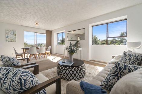 Photo of property in 16 Noall Street, Te Atatu Peninsula, Auckland, 0610