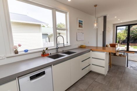 Photo of property in 35 Ellesmere Avenue, Miramar, Wellington, 6022