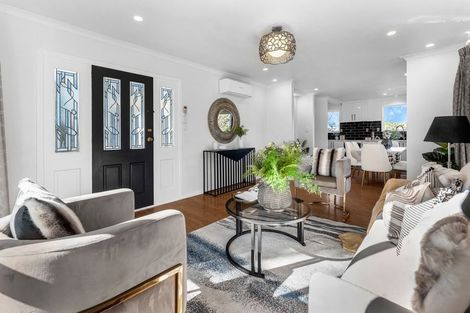 Photo of property in 20 Finn Place, Totara Vale, Auckland, 0629