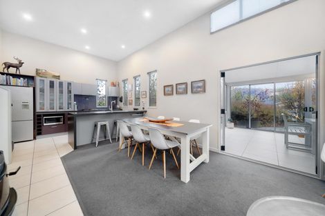 Photo of property in 31a Kings Drive, Wanaka, 9305