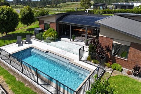 Photo of property in 74c Walter Henry Drive, Omanawa, 3171