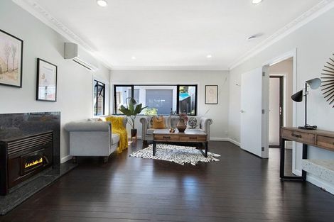 Photo of property in 1a Stottholm Road, Titirangi, Auckland, 0604