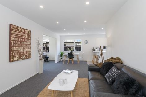 Photo of property in 32 Kirsten Place, Parklands, Christchurch, 8083