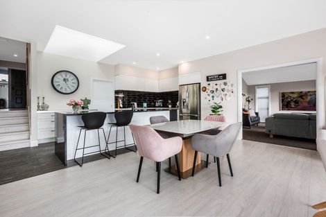 Photo of property in 10 Madeira Close, Whitby, Porirua, 5024