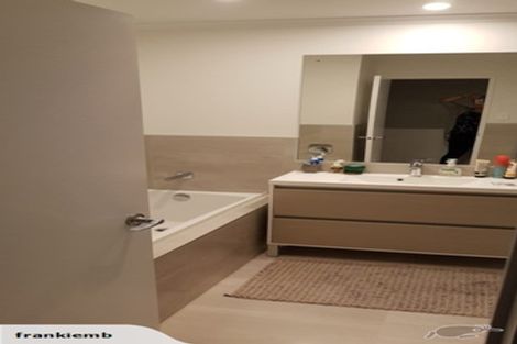 Photo of property in 10 Manutewhau Road, Massey, Auckland, 0614