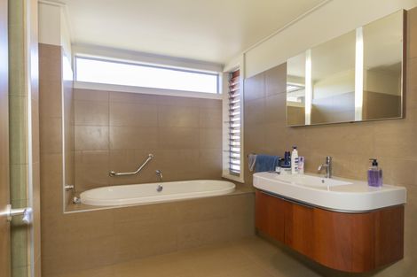 Photo of property in 58e Essex Street, Weston, Oamaru, 9401