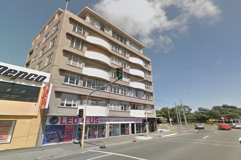 Photo of property in Grandstand Apartments, 11/80u Kent Terrace, Mount Victoria, Wellington, 6011