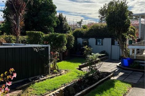 Photo of property in 11a Christmas Road, Manurewa, Auckland, 2102