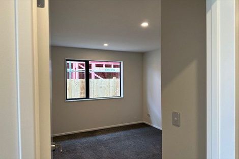 Photo of property in 20 Rorotu Avenue, Karaka, 2113