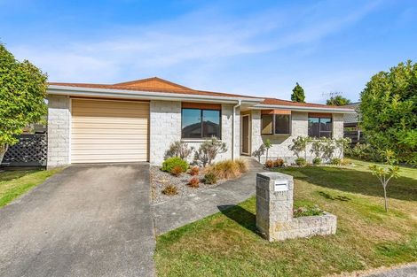 Photo of property in 72 Kapanui Road, Waikanae, 5036