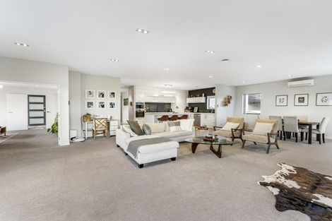 Photo of property in 31 Aldon Lane, The Gardens, Auckland, 2105