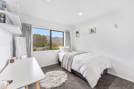 Photo of property in 13 Frankie Stevens Place, Riverstone Terraces, Upper Hutt, 5018
