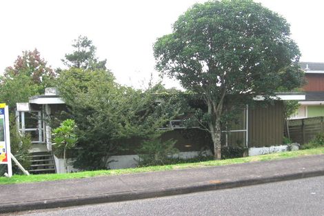 Photo of property in 20 Deane Avenue, Titirangi, Auckland, 0604