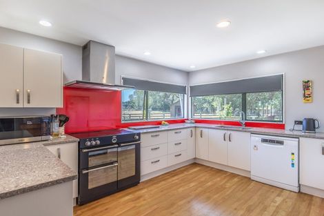 Photo of property in 59 Avenue North Road, Levin, 5510