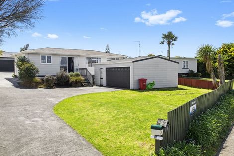Photo of property in 28 Saint Johns Avenue, Tuakau, 2121