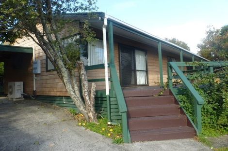 Photo of property in 12 Netherlands Avenue, Kelston, Auckland, 0602