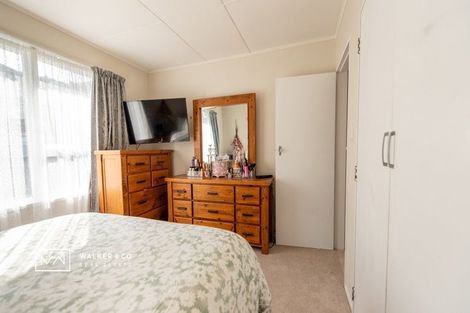 Photo of property in 15 Kaponga Street, Wainuiomata, Lower Hutt, 5014